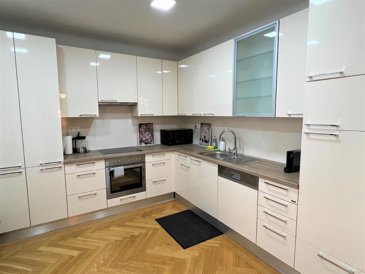 Unique Apartment Center فيينا المظهر الخارجي الصورة